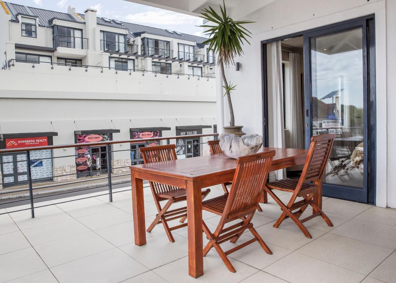 הרמנוס Marine Square Luxury Suites מראה חיצוני תמונה
